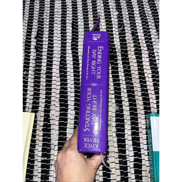 Joyce Meyer Book/Bible Bundle of 4‎ - Picture 8 of 12